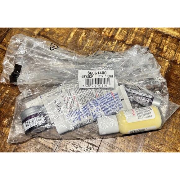 BRAND NEW KIEHL'S ICONIC SKINCARE GIFT SET 5pc TRAVEL SIZE - Picture 2 of 4